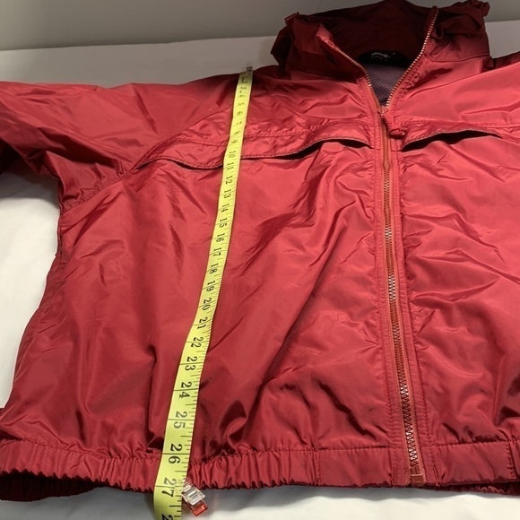 EDDIE Bauer Nylon Shell Windbreaker Packable Hidden Hood Colour Burgundy Large - Picture 5 of 13